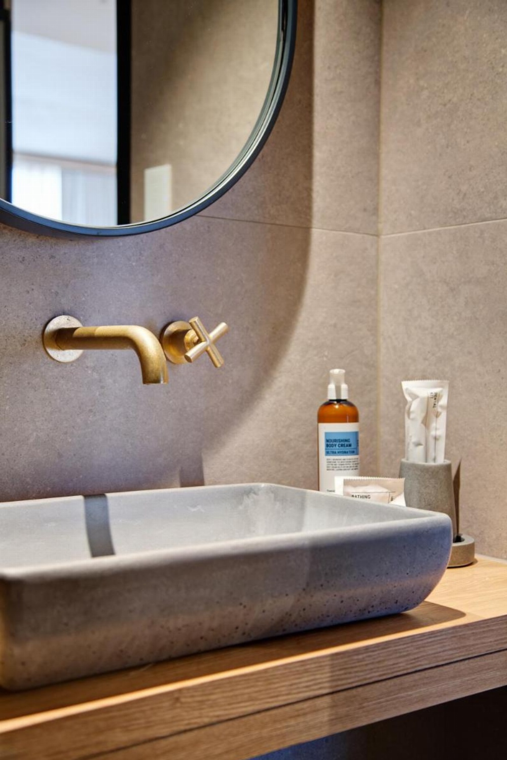 Zara Tower  Luxury Suites and Apartments Image 20