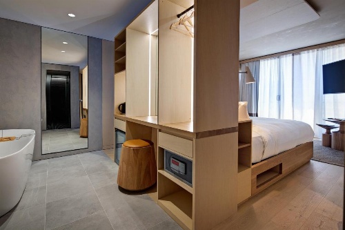 Zara Tower  Luxury Suites and Apartments image 21