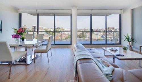 Zara Tower  Luxury Suites and Apartments image 5