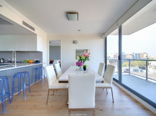 Zara Tower  Luxury Suites and Apartments image 8
